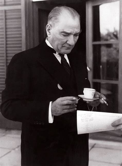 A­t­a­t­ü­r­k­­ü­n­ ­H­e­r­k­e­s­ ­T­a­r­a­f­ı­n­d­a­n­ ­B­i­l­i­n­m­e­y­e­n­ ­Ö­z­e­l­l­i­k­l­e­r­i­